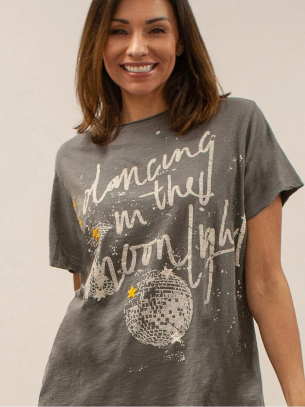 Kyla Seo Gray Short Sleeve Graphic Tee - Dancing Script
